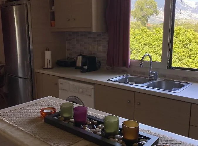 House With Garden In - 10' From Center * Ператата