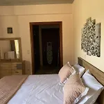 Σπίτι διακοπών House With Garden In - 10' From Center *